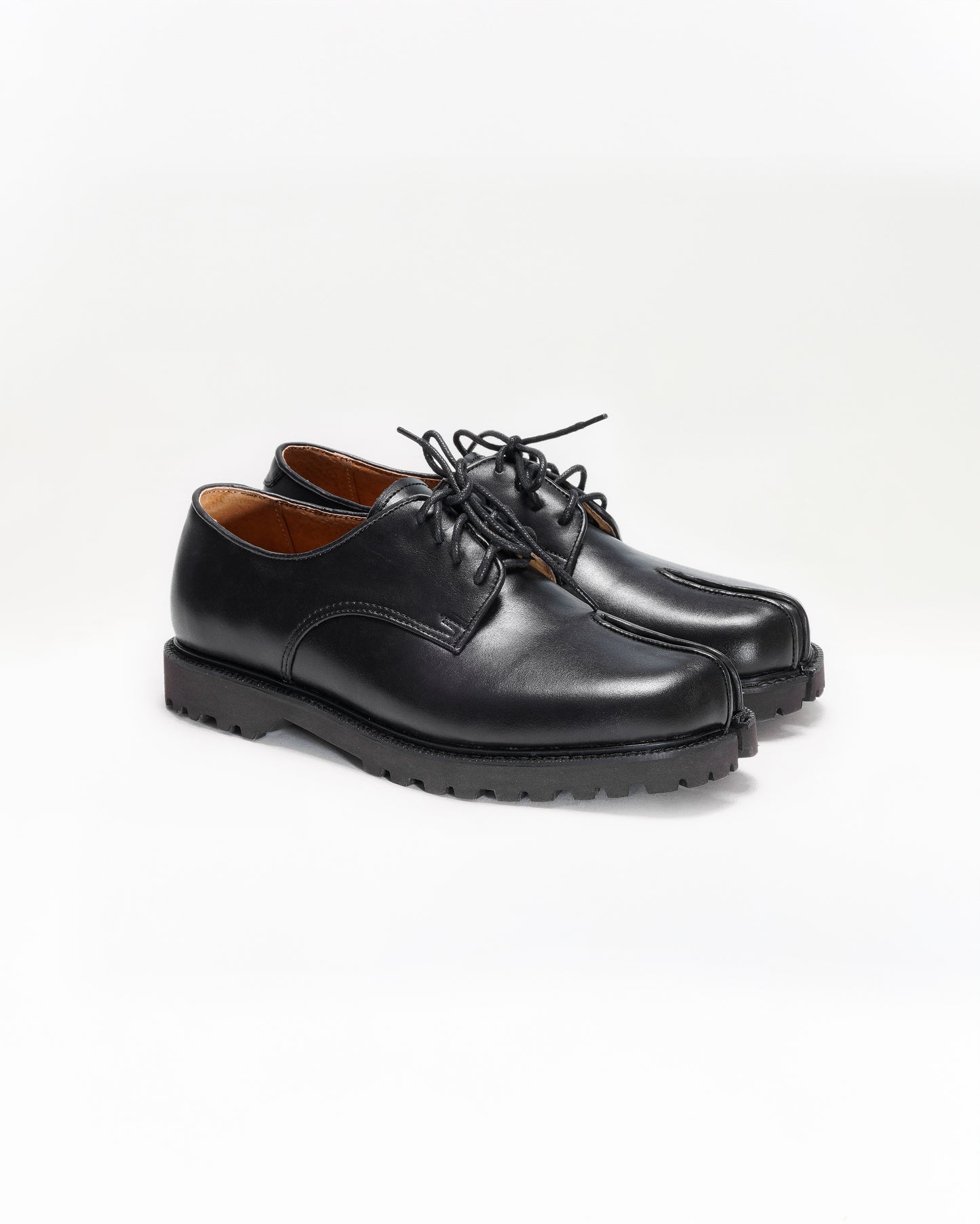Tabi Laced in Black