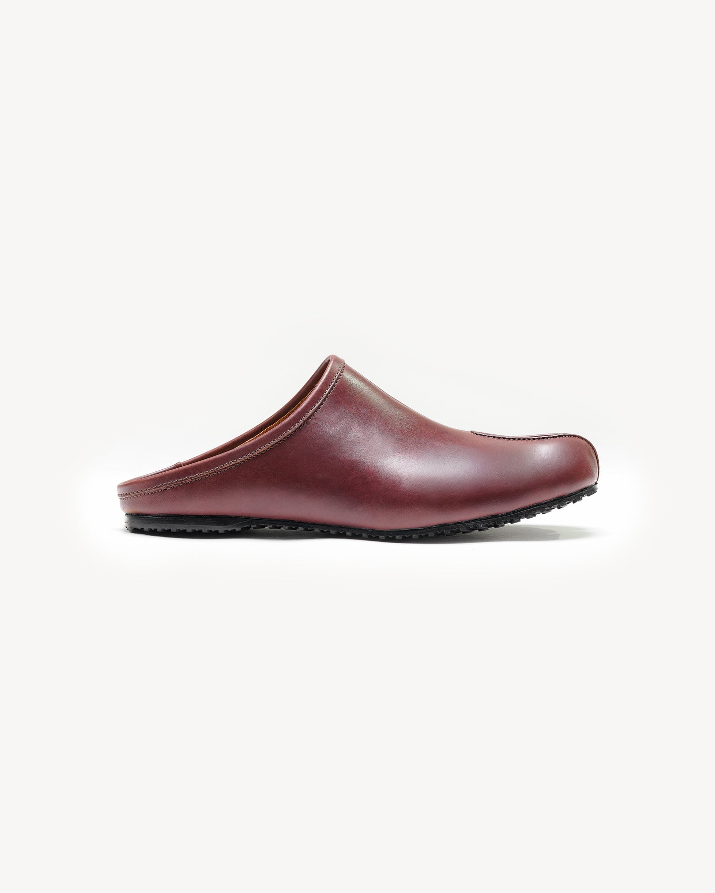 Elvis - Tabi Flat Mules in Chestnut