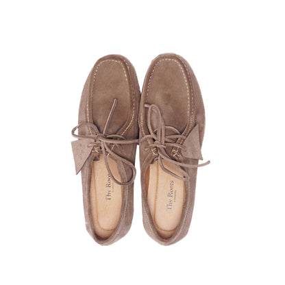 THY WALLABEES IN NUDE