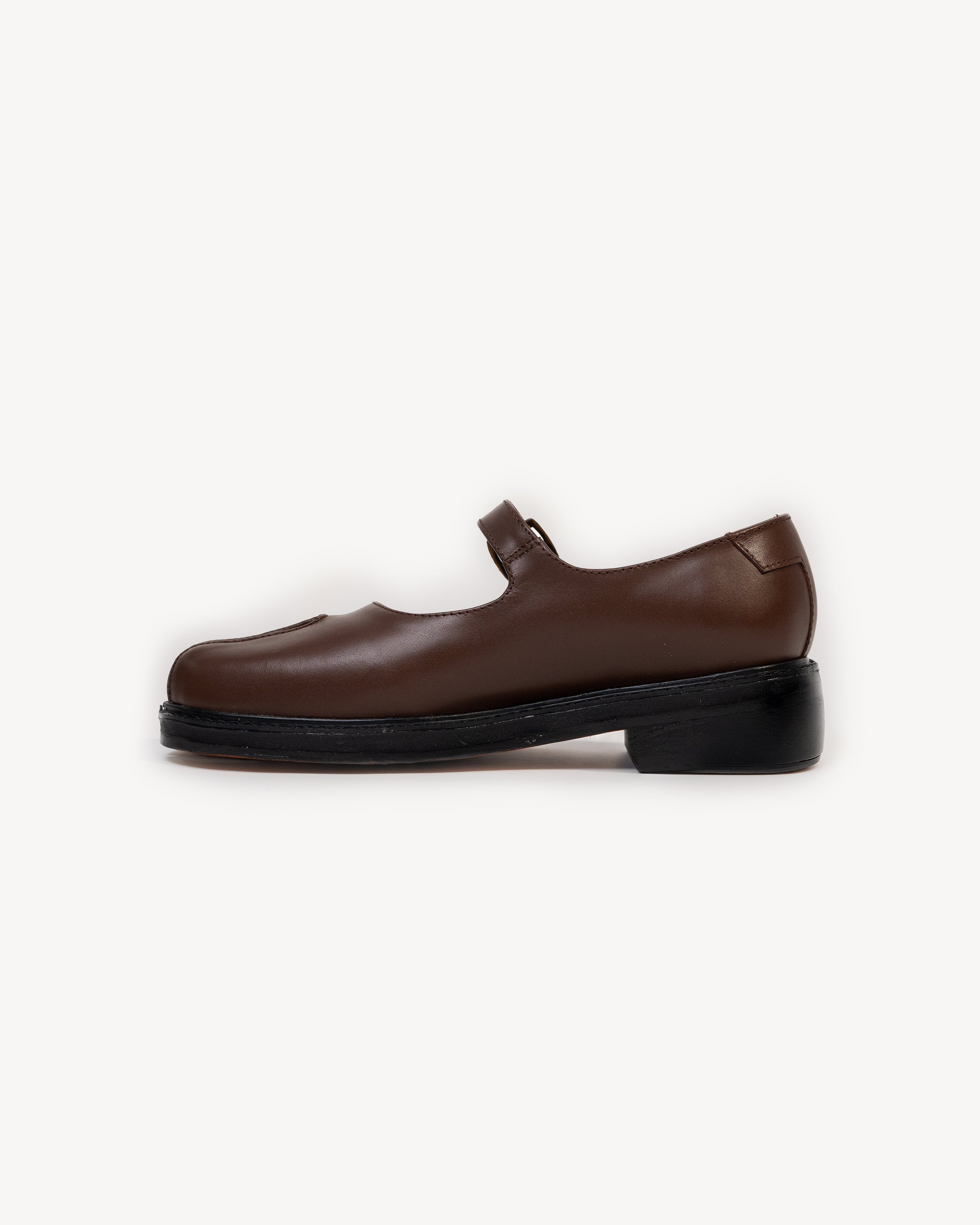Jenna - Tabi Janes In Brown