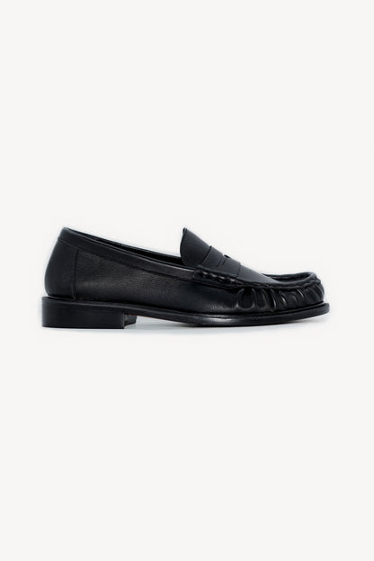 Rouche Loafers in Black