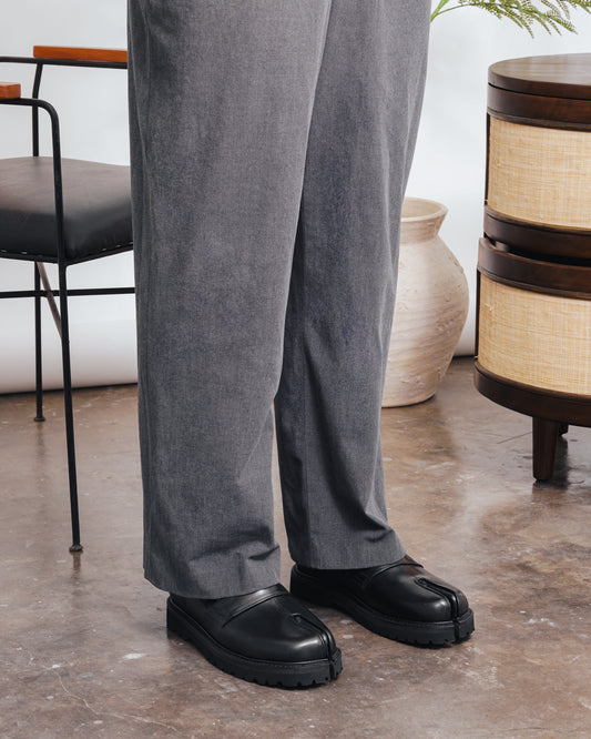 Travis - Tabi Loafers in Black