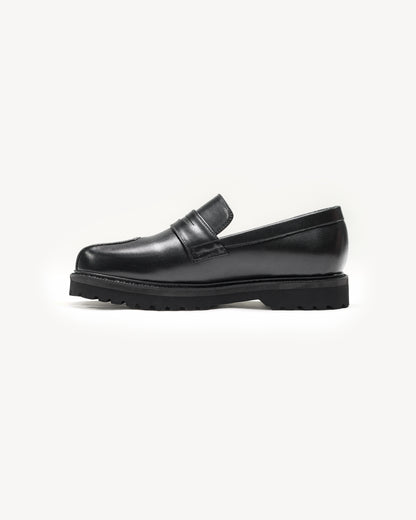 Travis - Tabi Loafers in Black