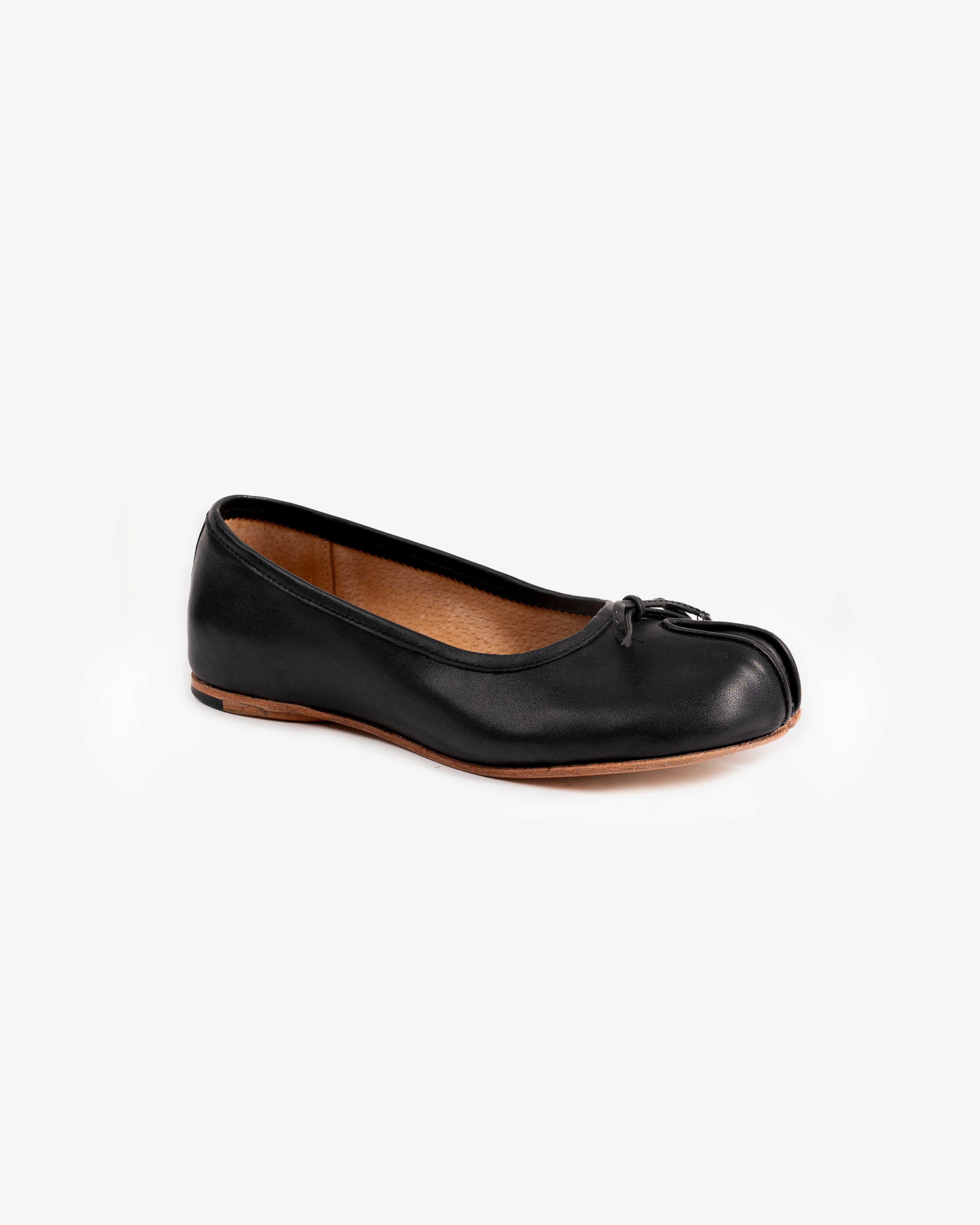 Tabi Ballerina in Black