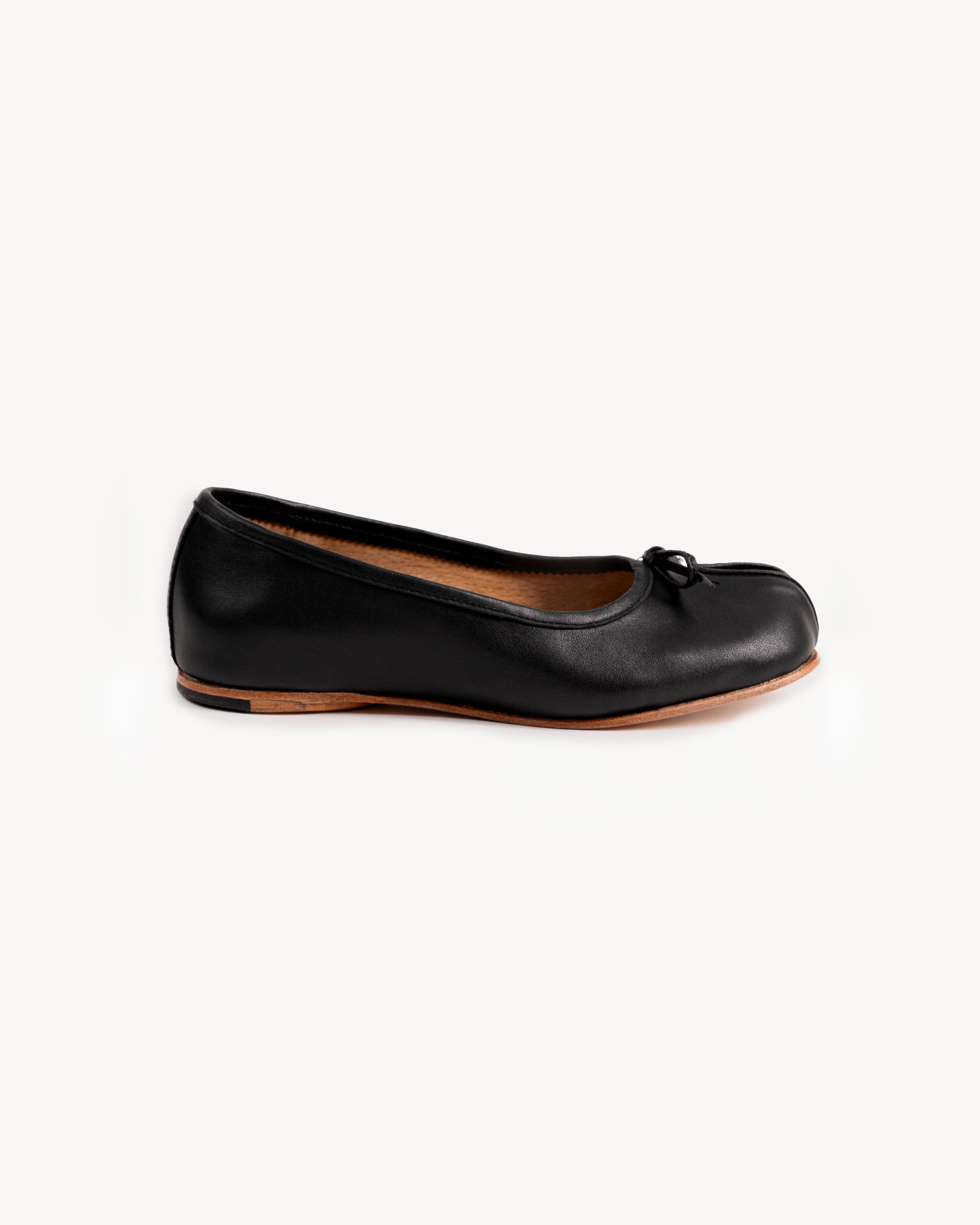 Tabi Ballerina in Black